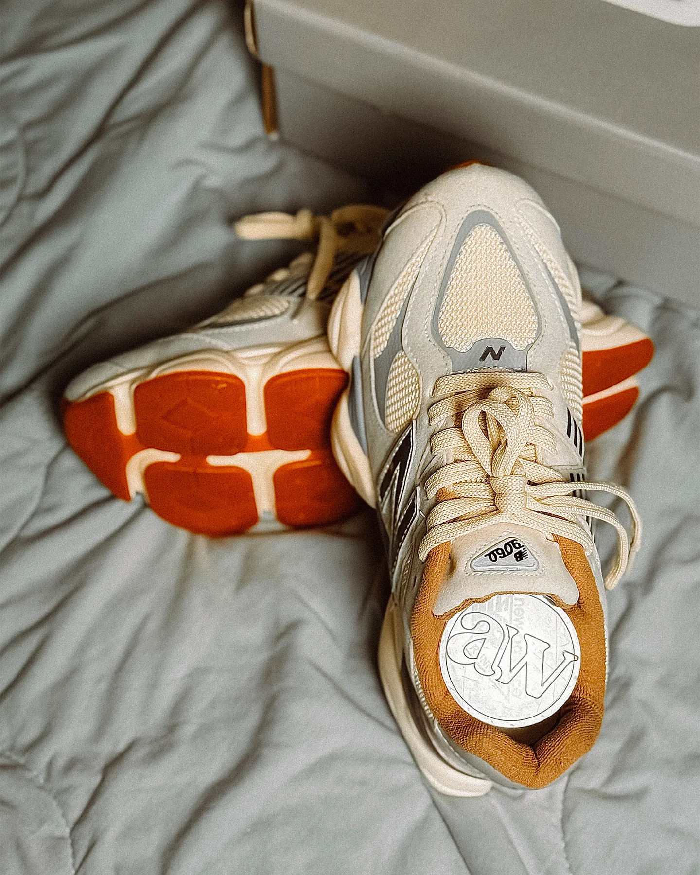 New Balance 9060 Off White/Cinza