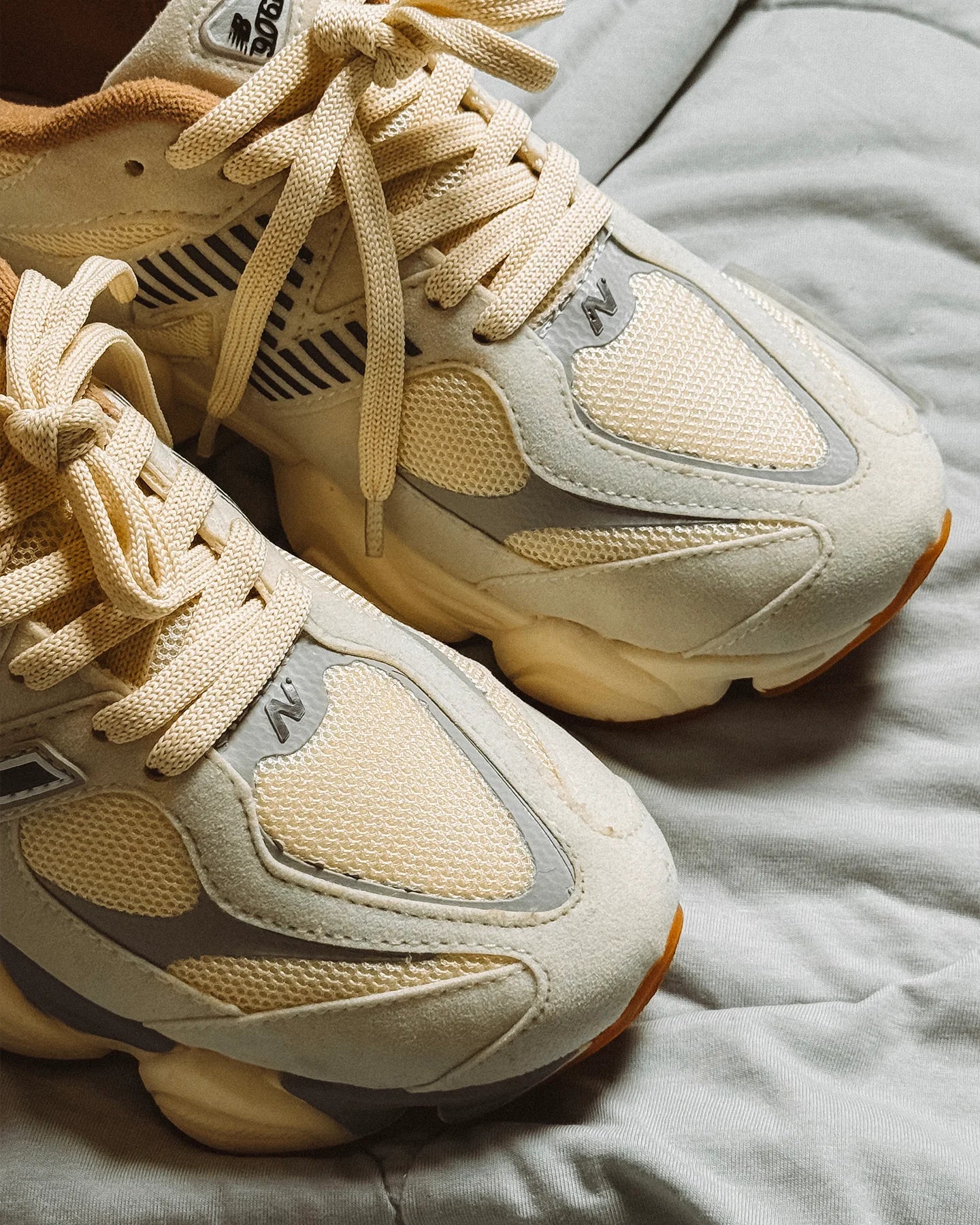 New Balance 9060 Off White/Cinza