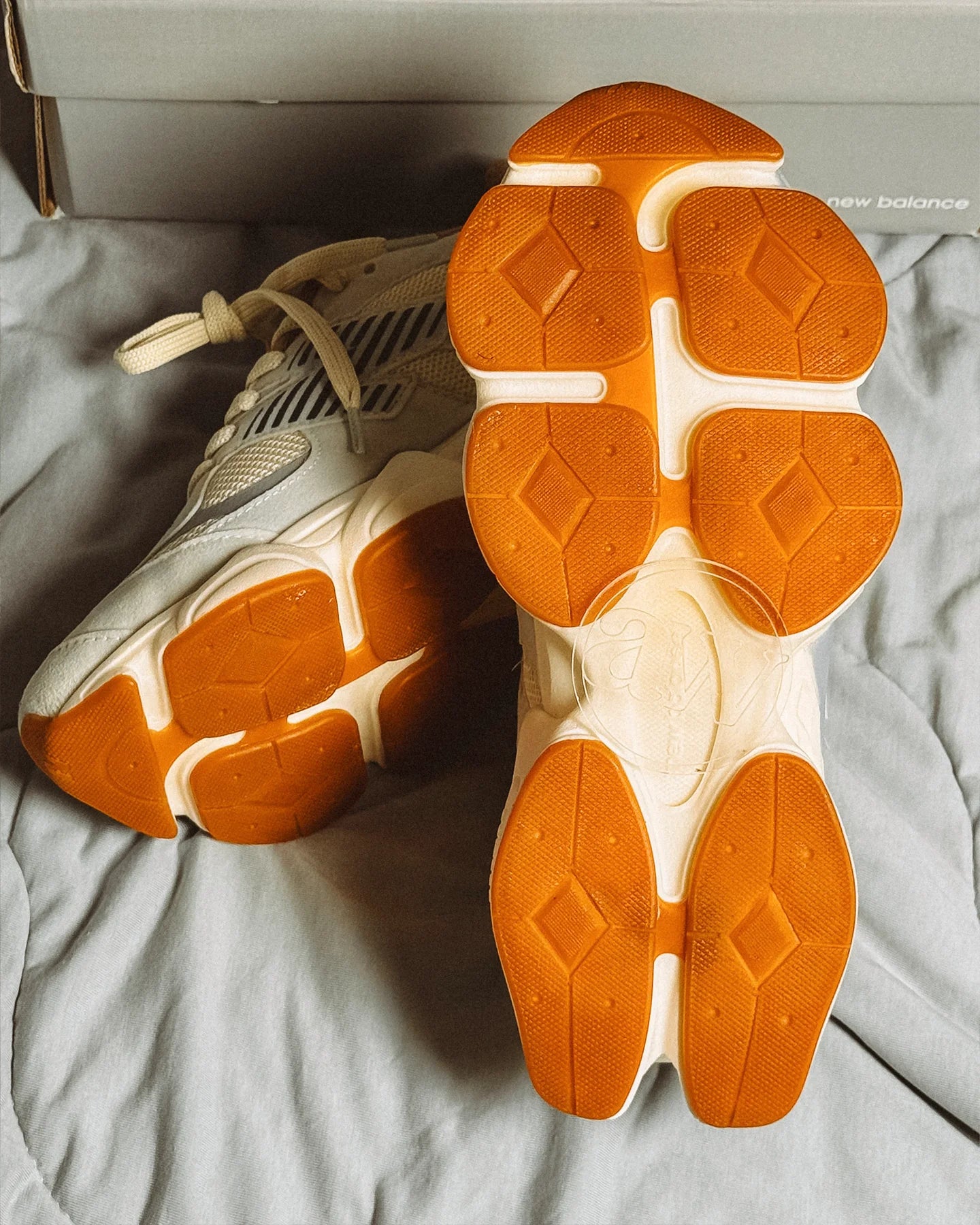 New Balance 9060 Off White/Cinza