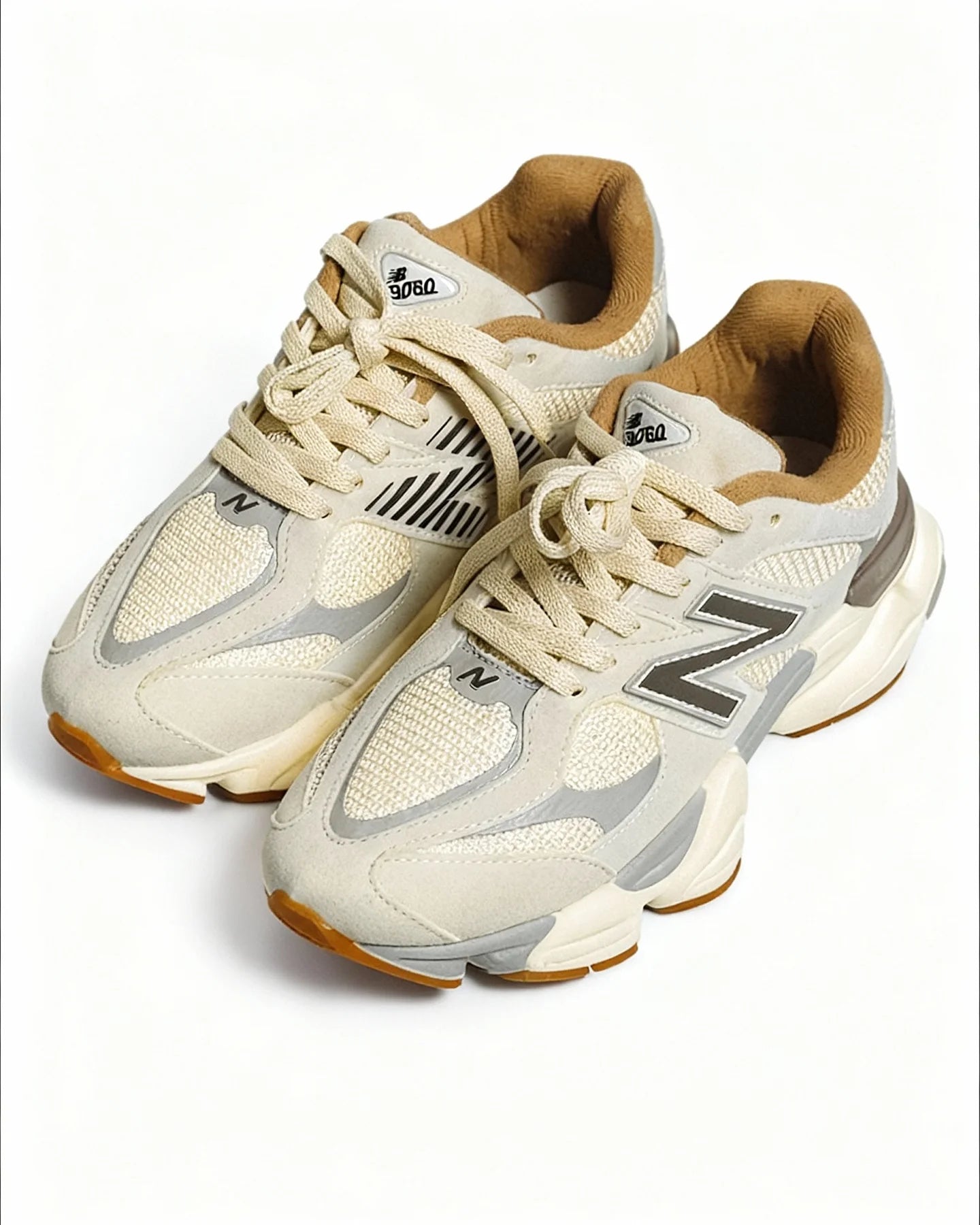 New Balance 9060 Off White/Cinza