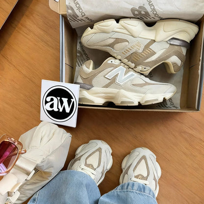 Tênis New Balance 9060 Off/Café