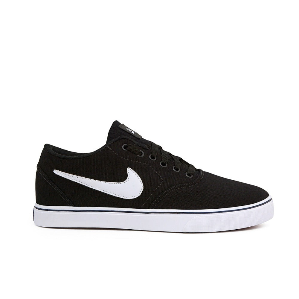 Nike SB Charge (Preto/Branco)