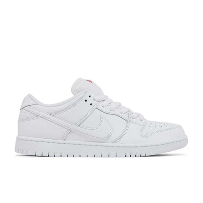 Nike SB Dunk All White